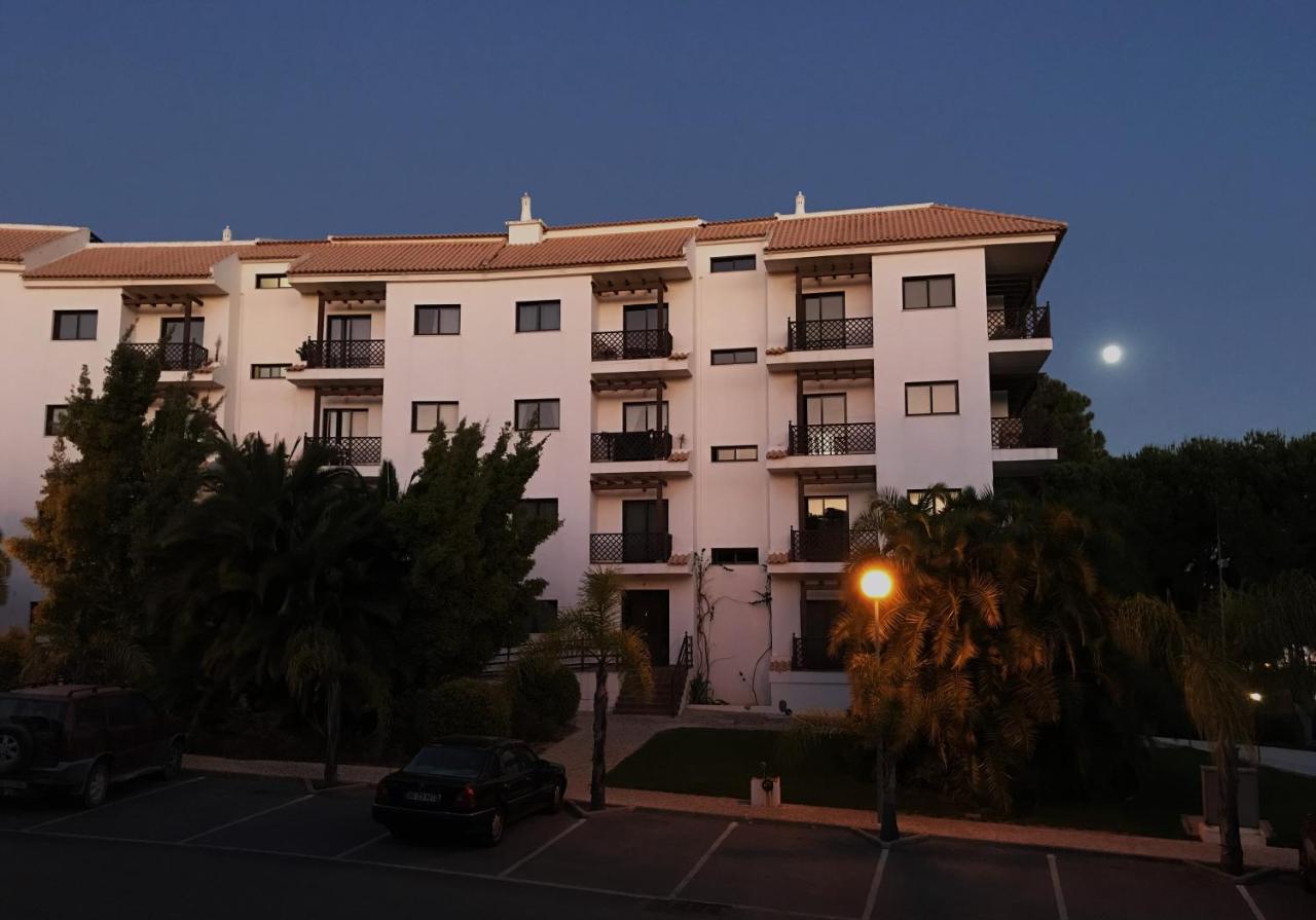 Excellent T2 Apartment With Pools 400M Falesia Beach Albufeira Exterior photo